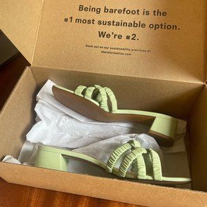 Reformation Area Ruched Sandal in Limon (Size: 6)